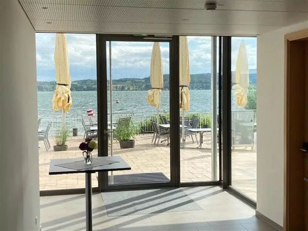 Vogelschutzfolie Glasflächen und Fenster SEEN Punkte